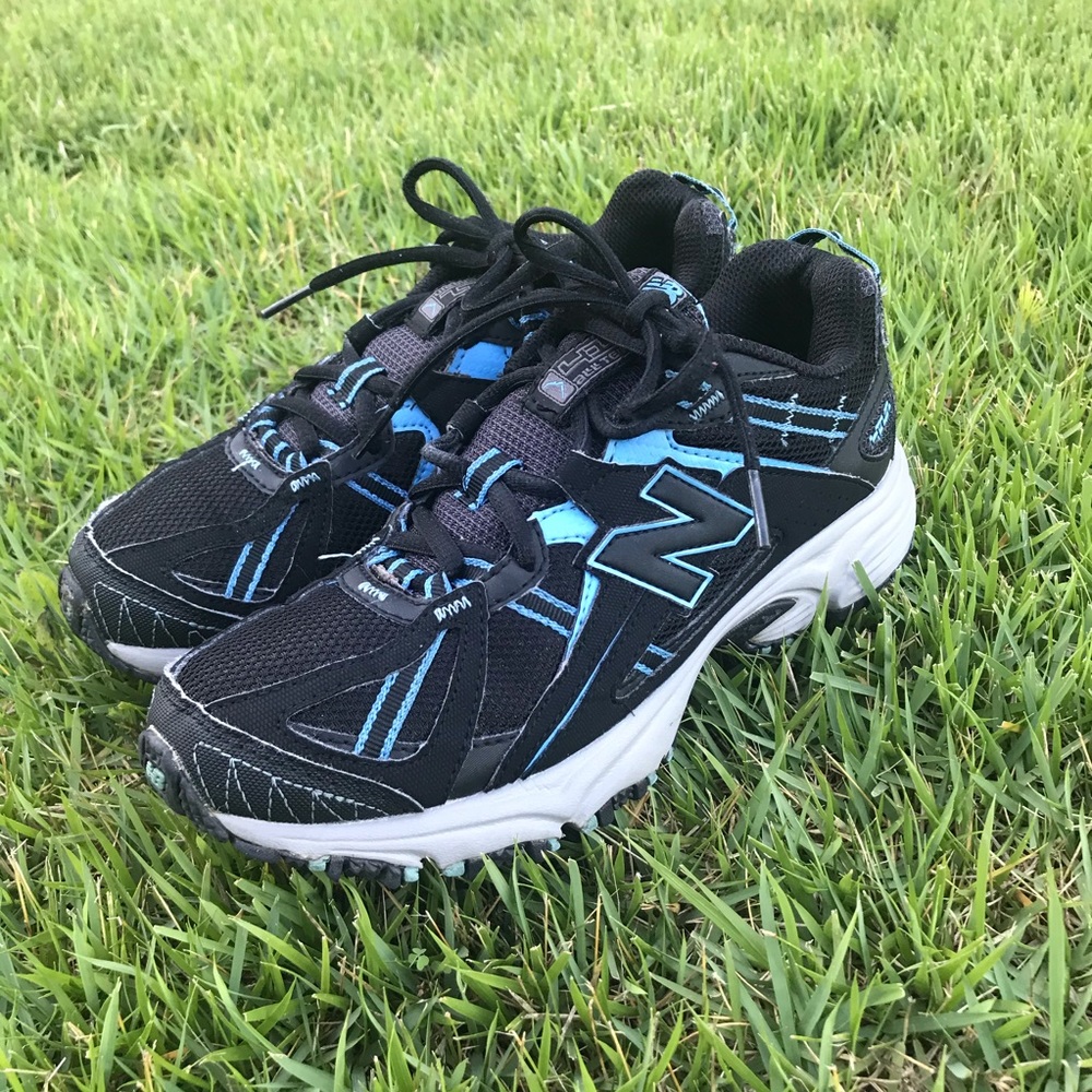 New balance 411 Women’s shoes black and blue